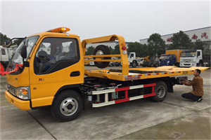 袁州哪里有拖车服务